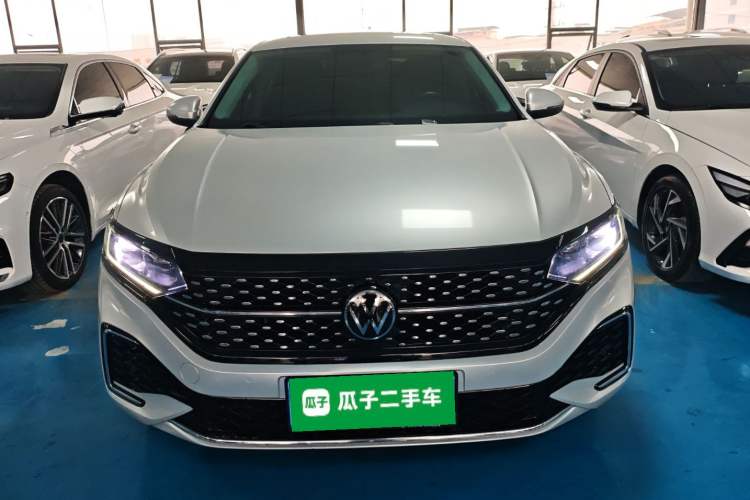 Used Volkswagen Passat 2023 330TSI Starry Elite Edition
