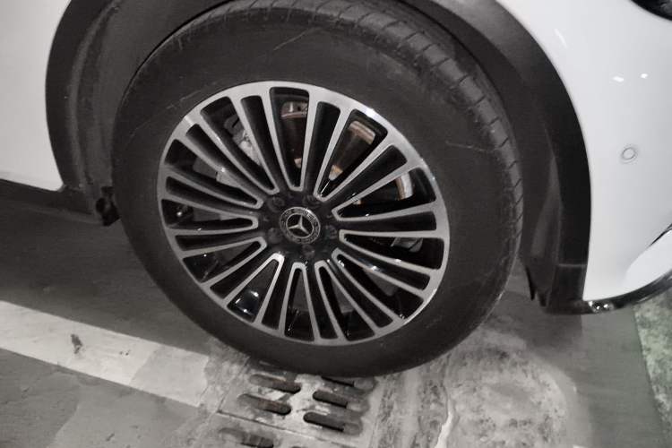 Used Mercedes-Benz GLC 2019 GLC 260 L 4MATIC Dynamic Model