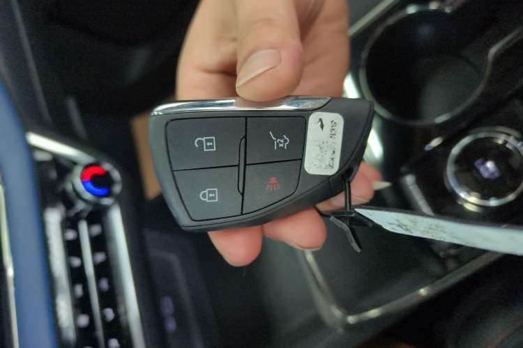 Used Chevrolet Equinox Plus 2024 102km RS Ultimate Edition Vehicle Key