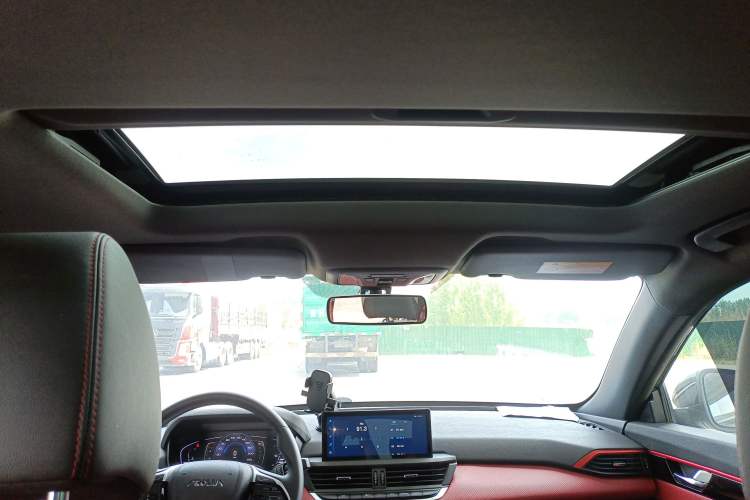 Used Dongfeng Aeolus Yixuan 2021 230T Automatic Zuiying Knight Edition Headliner