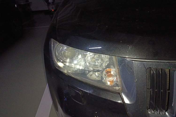 Used Jeep Grand Cherokee 2011 Revised Version 3.6L Comfort Edition
