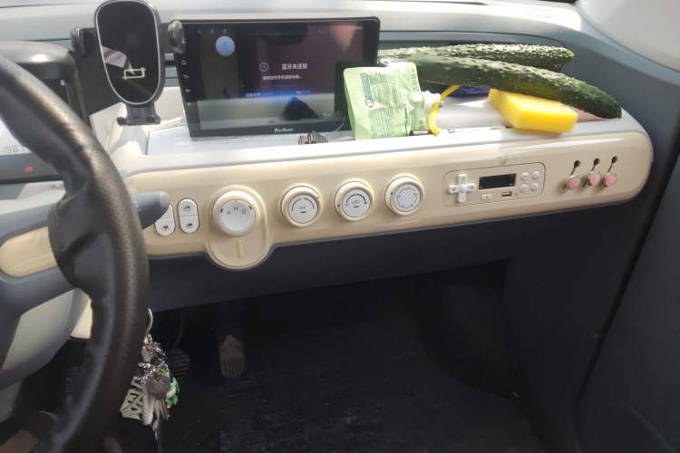 Used Bestune Pony 2024 170km Range Energizing Horse Audio And AC Panel