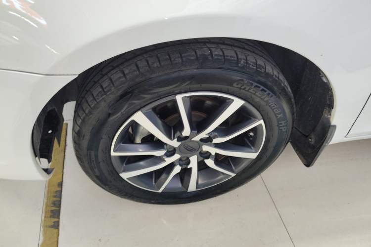 Used Geely Auto Emgrand 2019 Leading Edition 1.5L CVT Upward-Connected Model China VI Standard