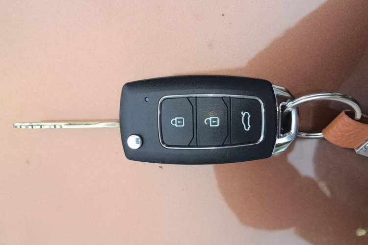 Used Geely Auto Classic Emgrand 2013 Sedan 1.5L Manual Entry-Level Model
