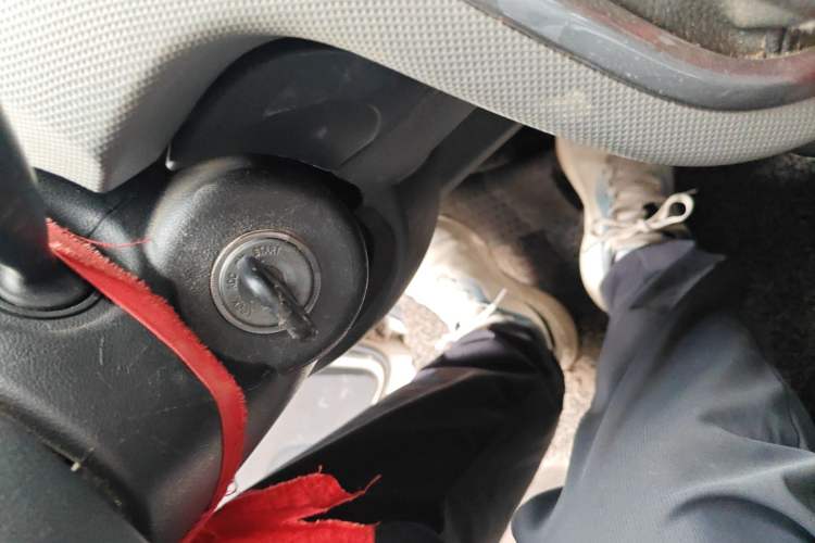 Used Foton Scenic G7 2016 2.0L Commercial Version Long Wheelbase High Roof – 486EQV4 Vehicle Key