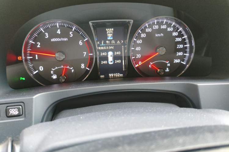 Used Toyota Crown 2015 2.0T Fashion Edition
