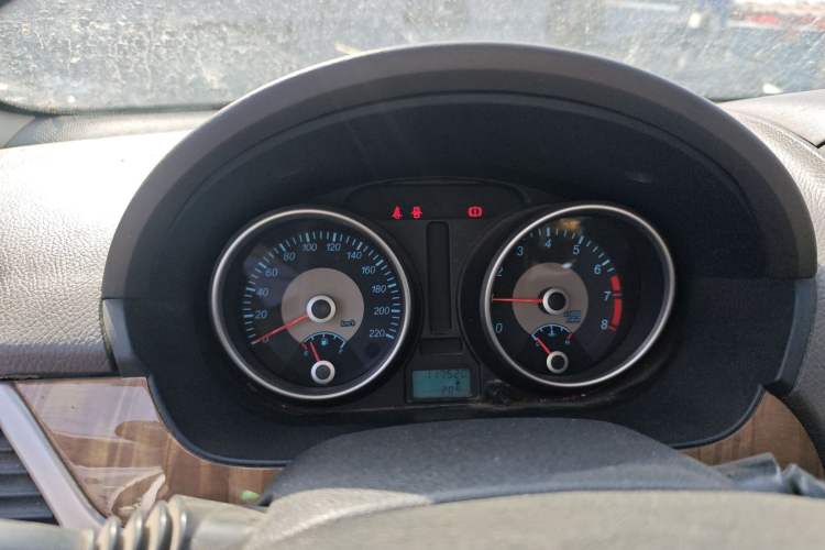 Used Buick Excelle 2015 1.5L Manual Classic Trim
