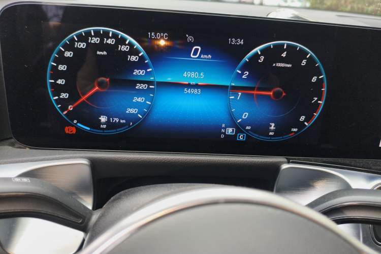 Used Mercedes-Benz GLB 2022 Second Facelift GLB 200 Fashion Edition Instrument Cluster