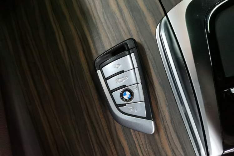 Used BMW 5 Series 2021 530Li Leading Luxury Package