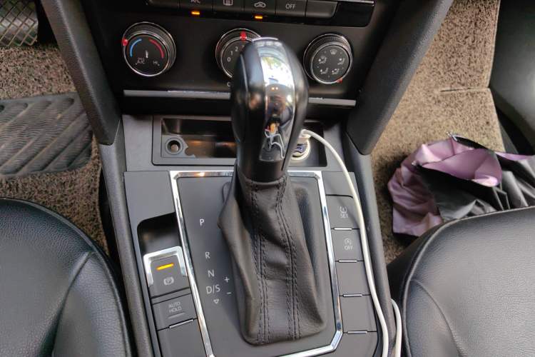 Used Volkswagen Lamando 2017 230TSI DSG Fashion Edition