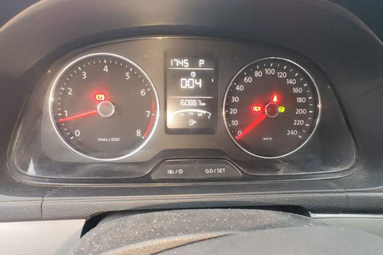 Used Volkswagen Lavida 2013 Restyled Classic 1.6L Automatic Comfort Edition
