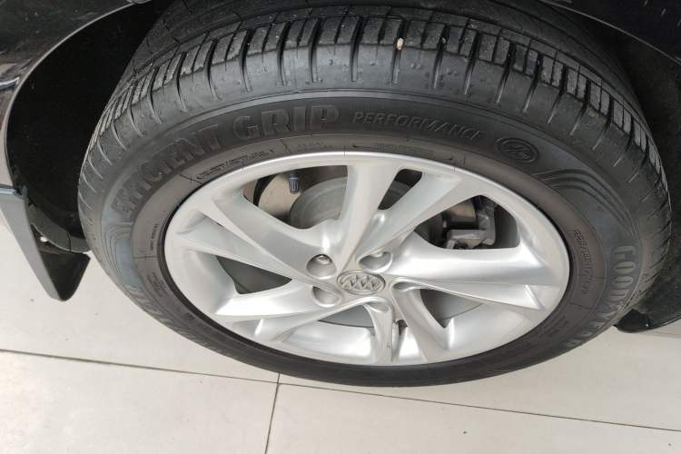 Used Buick Regal 2023 552T Smart Enjoyment Version Right Rear Wheel Hub