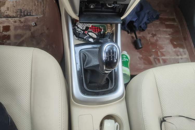 Used CHANGAN Eado 2015 1.6L Manual Luxury Model China IV Standard
