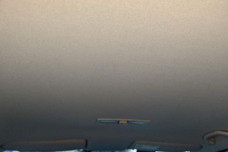 Used Volkswagen Lavida 2015 1.6L Automatic Fashion Edition Headliner