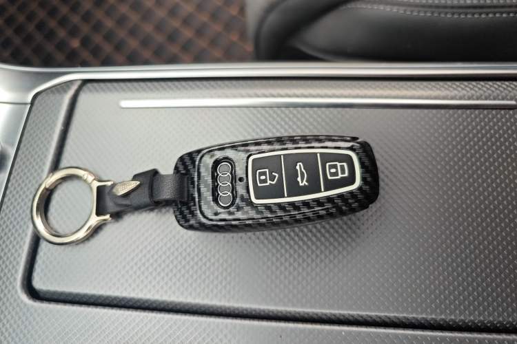 Used Audi A6L 2024 45 TFSI Prestige Dynamic Edition Vehicle Key