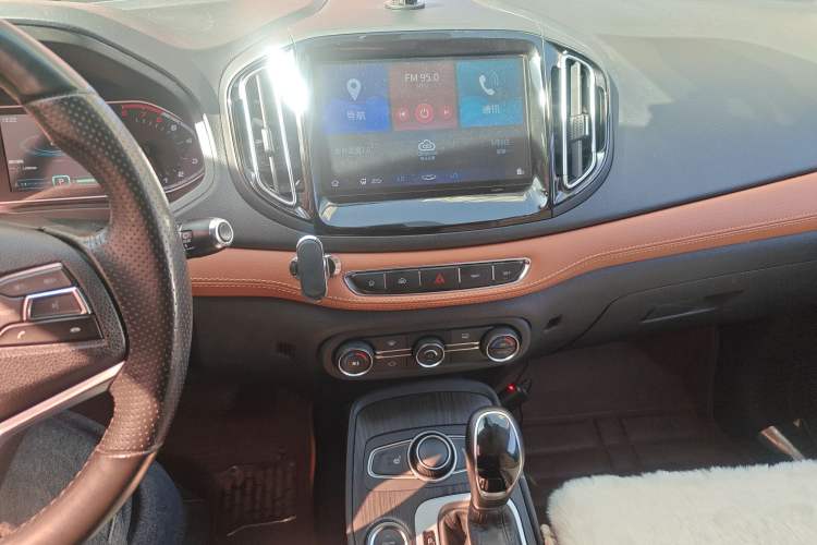 Used Chery Tiggo 7 2016 2.0L CVT YAOZHEN Edition