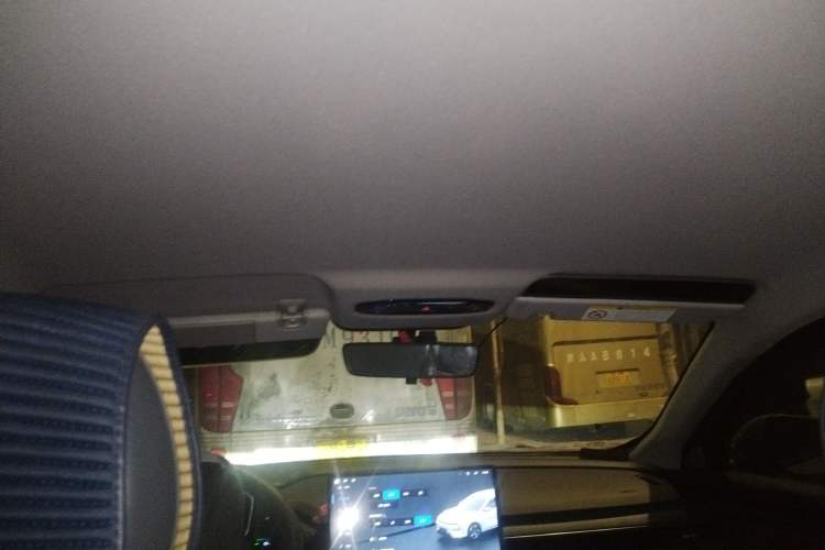 Used Geely Galaxy L6 2025 EM-i 140km Long-Range Version Headliner