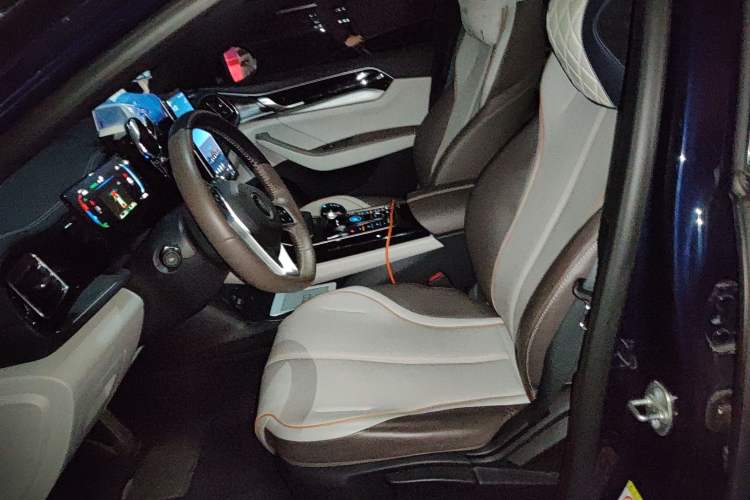 Used BYD Qin PLUS 2023 Champion Edition DM-i 120KM Leading Model
