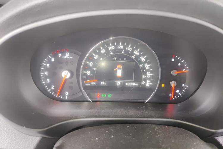 Used Kia Sorento 2015 Sorento L 2.4L Gasoline 4WD Elite Edition 5 Seats China IV Standard
