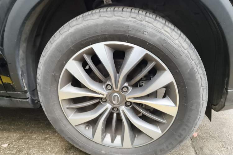 Used GAC Trumpchi GS8 2017 320T Four-Wheel Drive Luxury Smart Connectivity Version (7 Seats) Right Front Wheel Hub