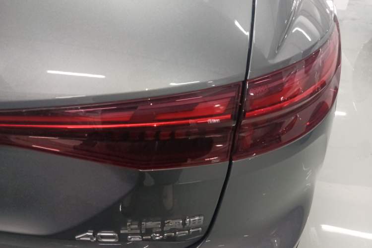 Used Audi Q5 e-tron 2023 40 e-tron Starry Edition Mecha Kit