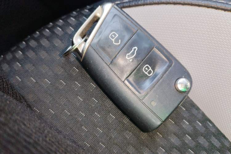 Used Volkswagen Tacqua 2021 200TSI DSG JoyConnect Edition