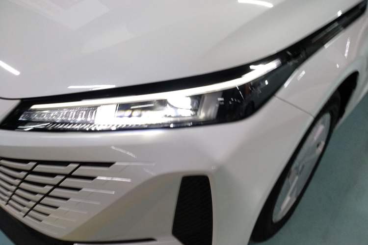 Used CHANGAN OSHAN 520 2025 Standard Edition
