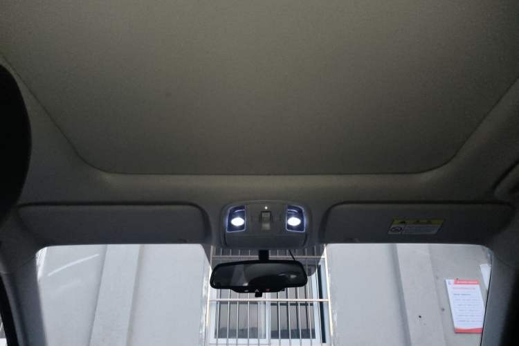 Used Kia Sportage R 2018 2.0L Automatic Smart Luxury Version China V Standard Headliner