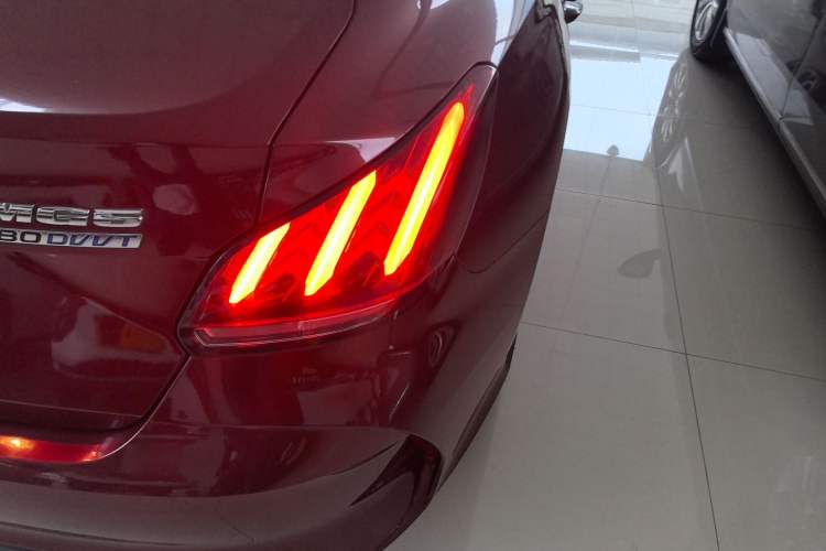 Used MG 5 2022 180 DVVT CVT Youth Luxury Edition