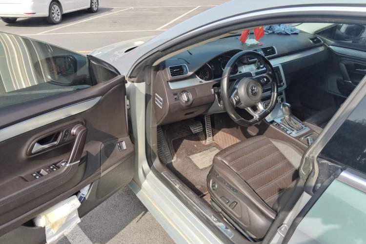 Used Volkswagen FAW-Volkswagen CC 2016 1.8TSI Luxury Model Driver Seat