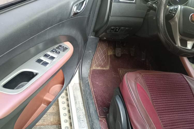 Used FORTHING Joyear X5 2013 1.6L Manual Luxury Model China IV Standard Driver Seat