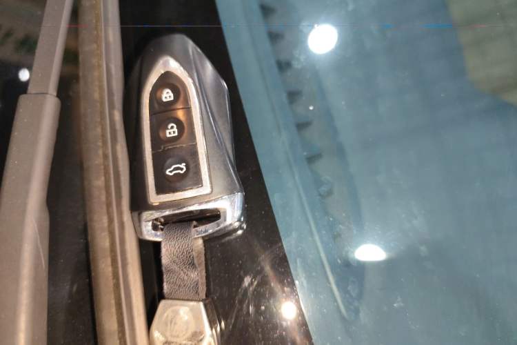 Used Zotye Domy X7 2018 2.0T Automatic Prestige Edition Interior 1