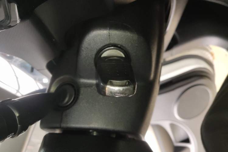 Used Great Wall M4 2014 1.5L Manual Comfort Model Interior 1