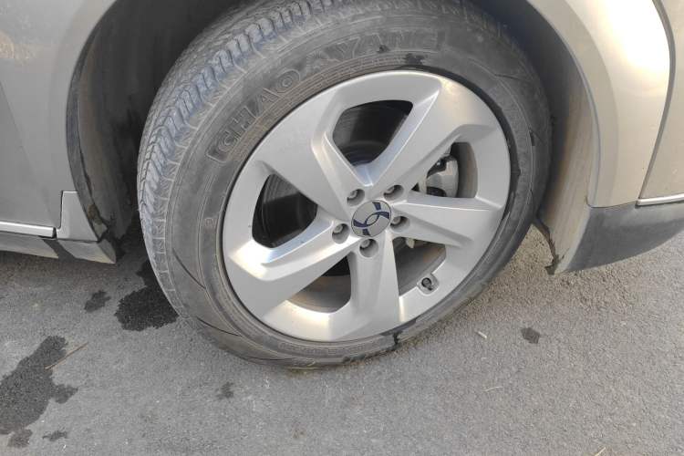 Used Hycan Z03 2022 510 km Range Trendy Cool Version 135 kW 63.98 kWh