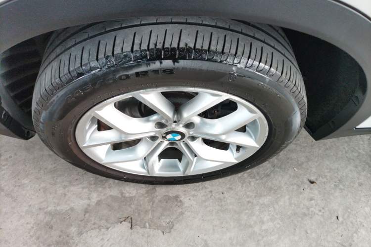 Used BMW X3 2014 xDrive20i X Design Package Left Front Wheel Hub