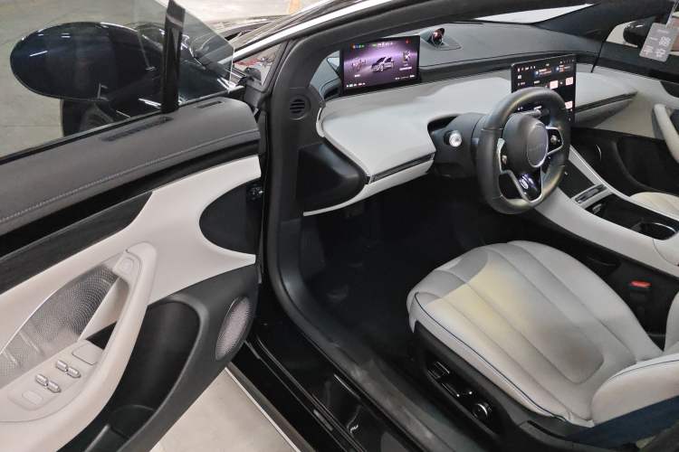 Used Hima Luxeed S7 2024 Max