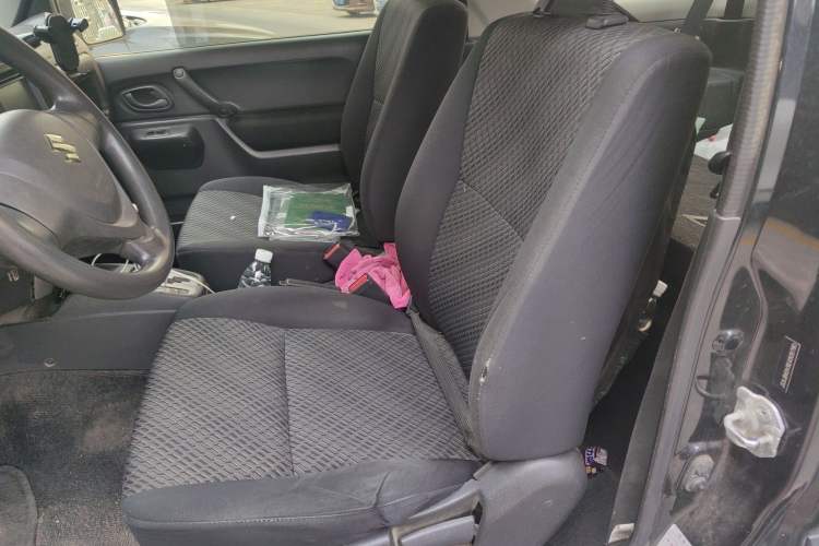 Used Suzuki Jimny 2015 1.3L AT JLX Navigation Edition
