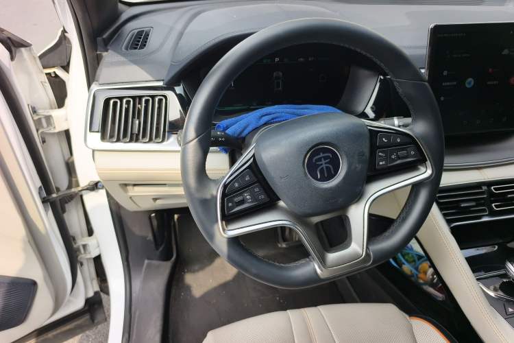 Used BYD Song PLUS New Energy 2021 DM-i 110KM Flagship PLUS Steering Wheel