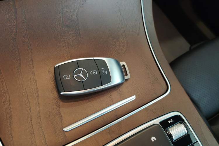 Used Mercedes-Benz GLC 2020 GLC 300 L 4MATIC Dynamic Edition Vehicle Key