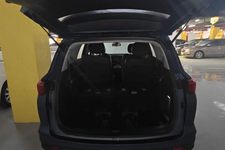 Used Wuling Victory 2020 1.5T CVT Flagship Edition Trunk