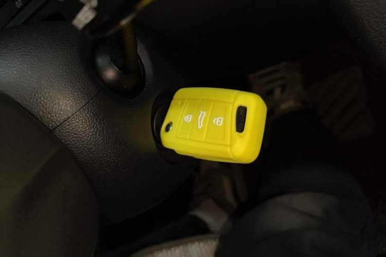 Used Volkswagen Golf 2014 1.6L Automatic Comfort Model Vehicle Key