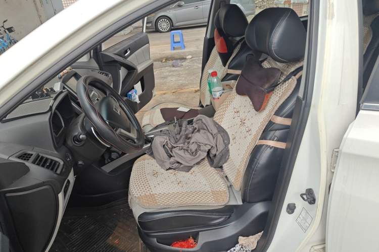 Used Luxgen U6 SUV 2014 2.0T ZhiZun Model