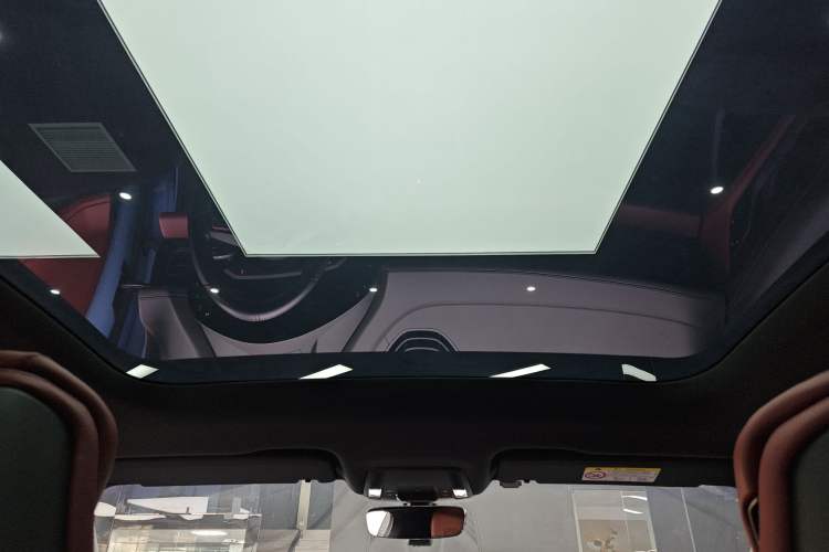 Used Porsche Taycan 2022-Year Updated Taycan Headliner