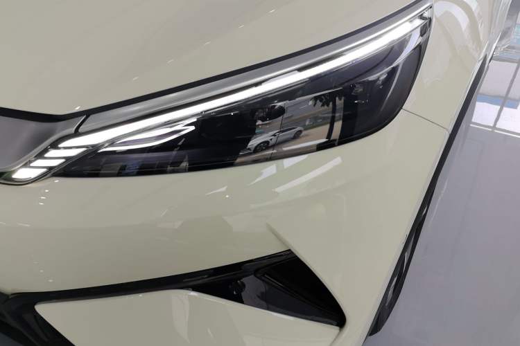 Used BYD Yuan PLUS 2025 Intelligent Driving Version 510 KM Beyond-Grade Edition Left Front Headlight