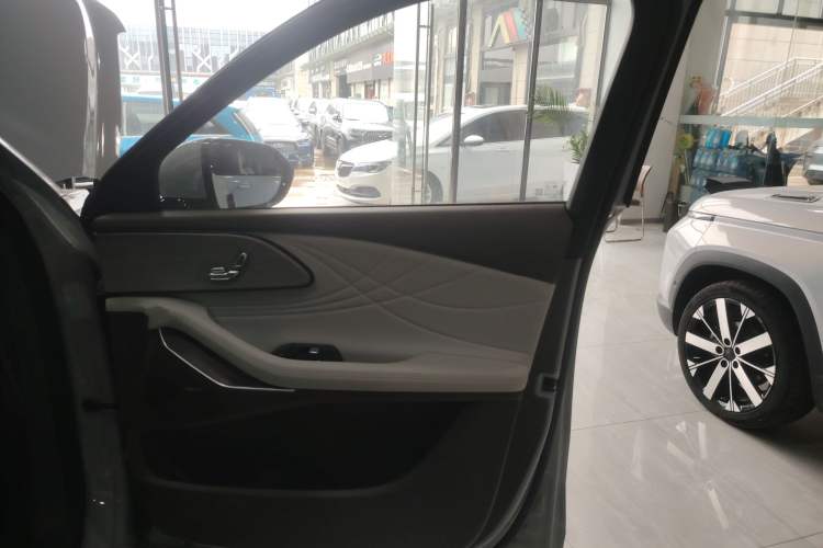 Used EXEED Stellar C-DM 2024 1.5T Long-Range Pro