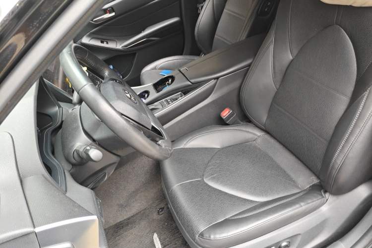 Used Toyota Avalon 2022 Dual-Engine 2.5L Luxury Edition Left Front Seat