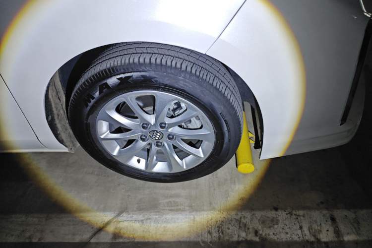 Used Buick GL8 2018 ES 28T Comfort Model China VI Standard Right Front Wheel Hub