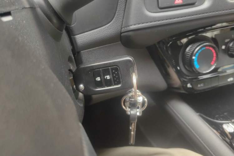 Used Honda Vezel 2019 1.5L CVT Pioneer Edition China V Vehicle Key