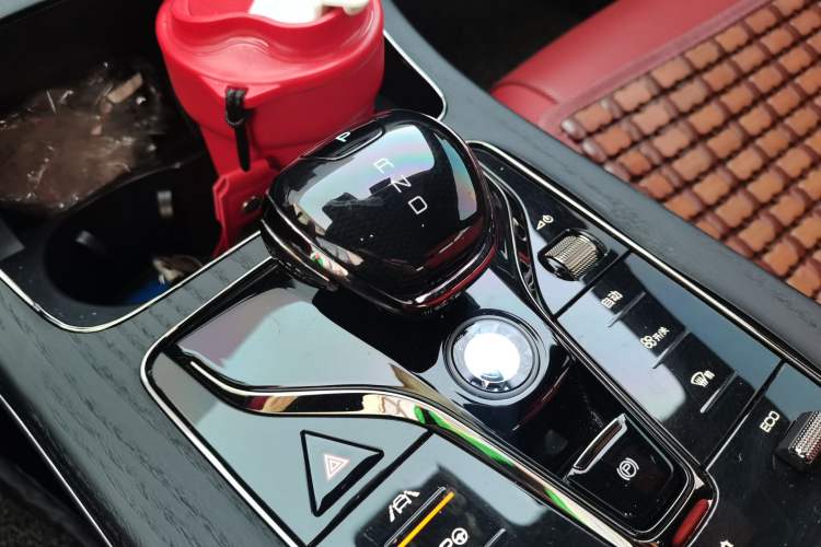 Used BYD Han 2020 EV Four-Wheel Drive High-Performance Flagship Model Gear Lever