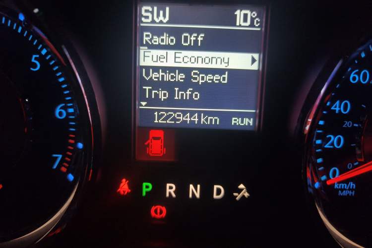 Used Chrysler Grand Voyager 2013 3.6L Luxury Edition Odometer Close Up